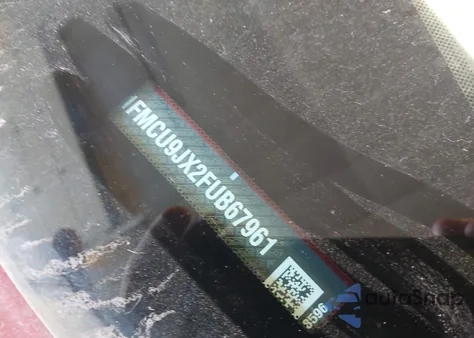 2015 Ford Escape Titanium z USA, uszkodzony, nr VIN 1FMCU9JX2FUB67961